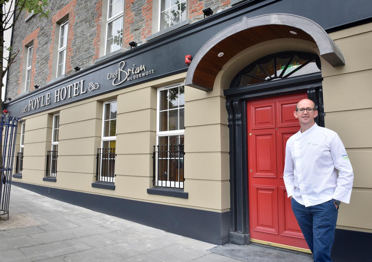 Foyle Hotel モビル エクステリア 写真